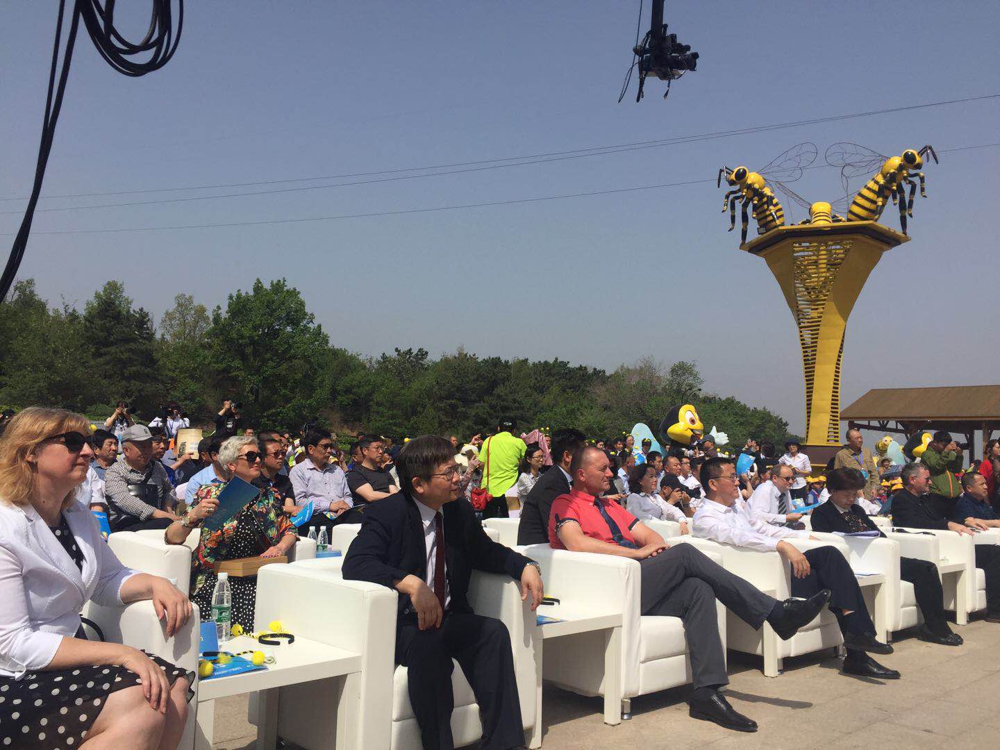 斯洛文尼亚国务秘书率团莅临第三届“5·20世界蜜蜂日”华北地区主会场——5月16日于北京密云隆重开幕